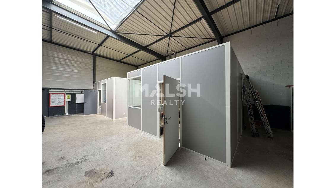 Locaux d'activité 218m² à louer à Sorbiers