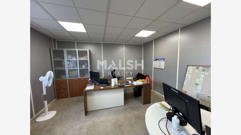 Locaux d'activité 218m² à louer à Sorbiers