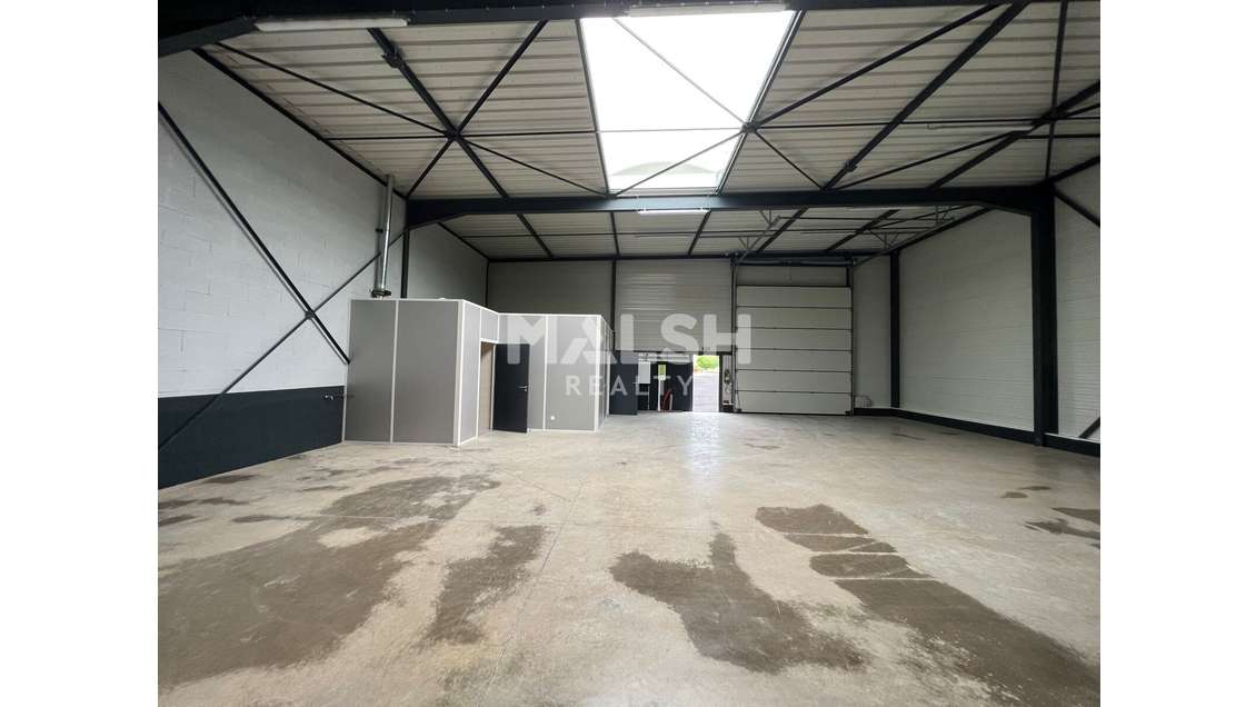 Locaux d'activité 204m² à louer à Sorbiers