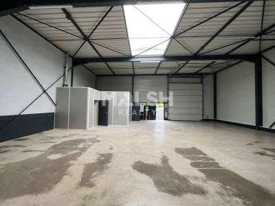 Locaux d'activité 204m² à louer à Sorbiers
