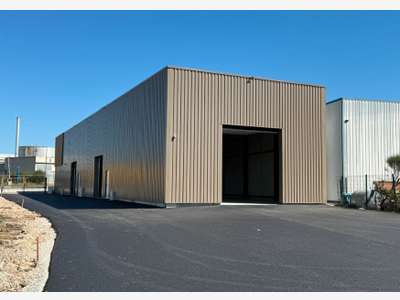 A louer local d'activité 491m² en ZA à Sorgues