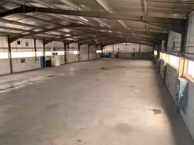 À louer – Entrepôt de 1 540 m² dans la zone d'ac