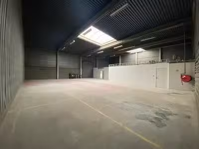 À louer entrepôt de 436m² à Sotteville-lès-Rouen 