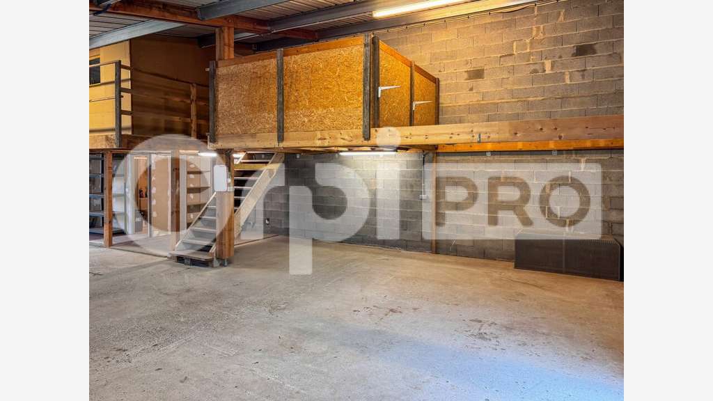 Local d'activité 88m² avec terrain à Soustons
