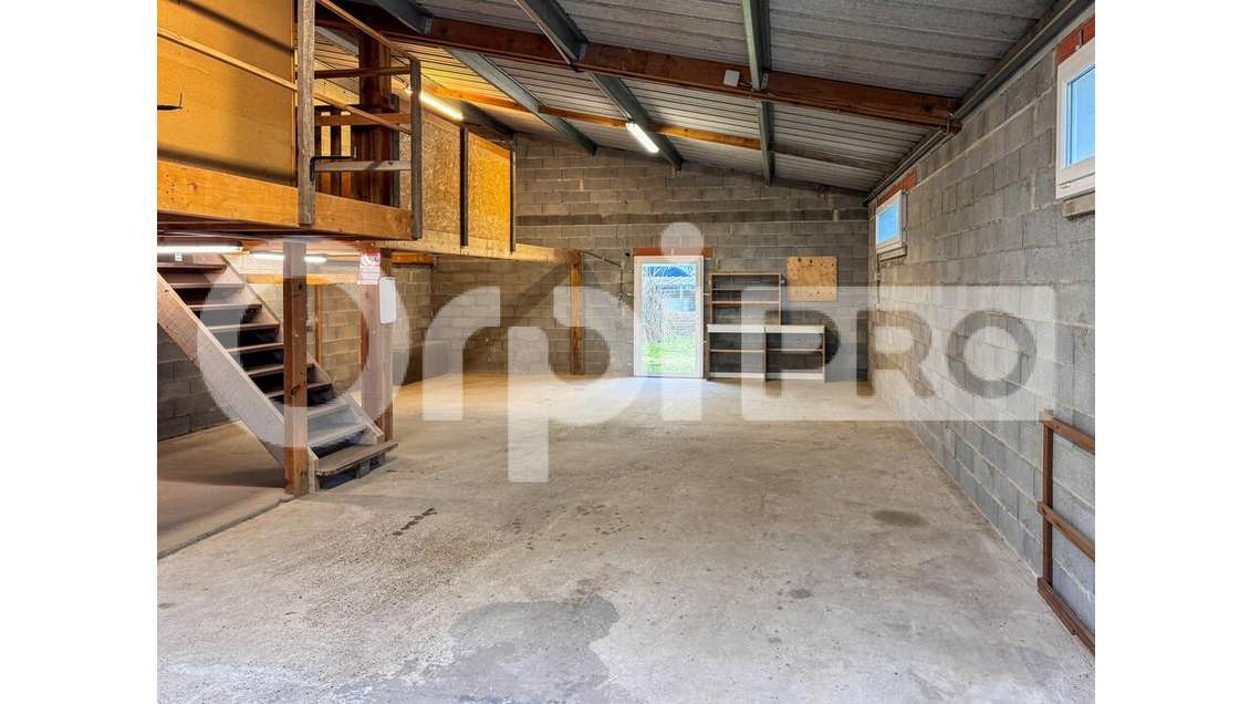 Local d'activité 88m² avec terrain à Soustons