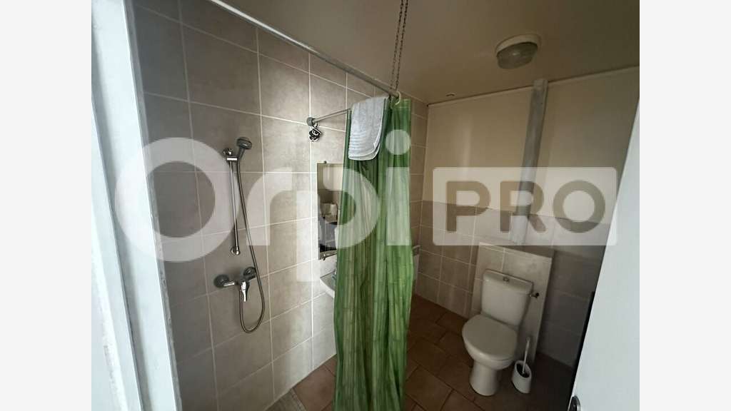 Loue local professionnel commercial 85m² Soustons