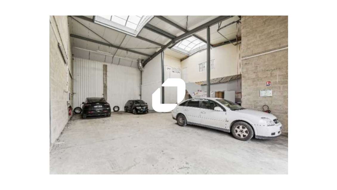 A louer Local d'activité 140m² Stains