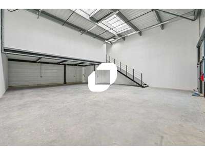 Location Locaux d'activités - Entrepôts à Stains