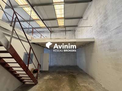 A louer entrepôt stockage 170m²à Stains