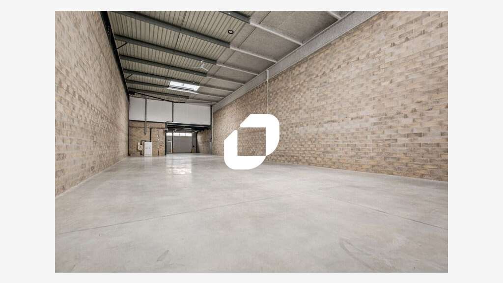 A louer Local d'activité 383m² Stains
