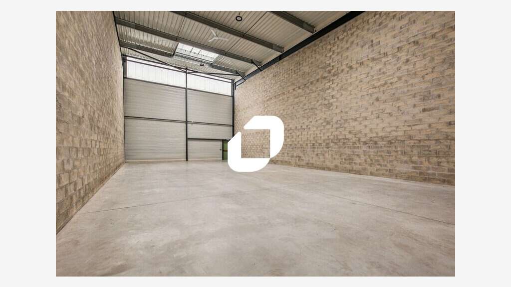 A louer Local d'activité 383m² Stains