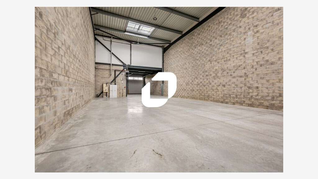 A louer Local d'activité 383m² Stains