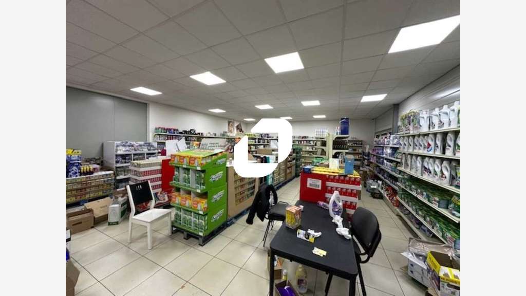 A louer Local d'activité 2500m² Stains