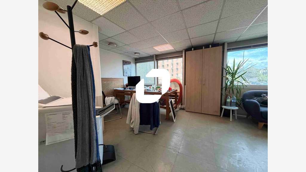 A louer Local d'activité 310m² Stains