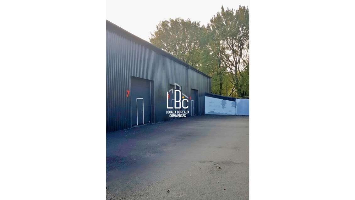 A louer local activités de 145m² à Sucé-sur-Erdre