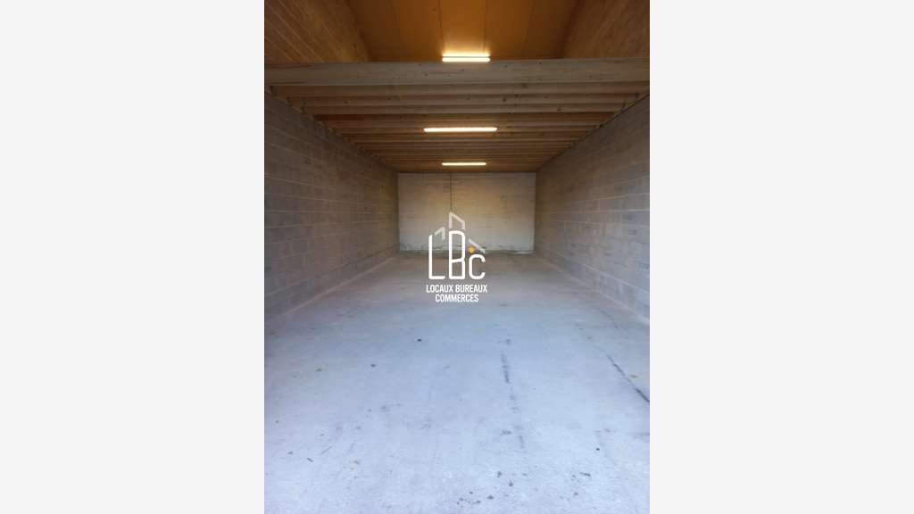 A louer local d'activités 290m² à Sucé-sur-Erdre