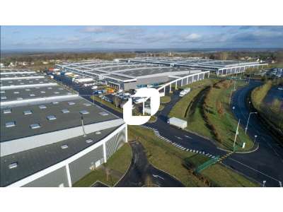 Location Locaux d'activités - Entrepôts à Survilliers