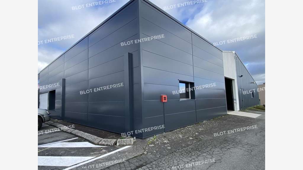 A louer local 450m² zone des Alleux à Taden
