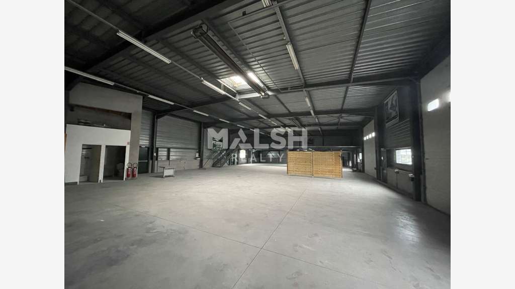 Bâtiment récent 645m² à louer à Taluyers