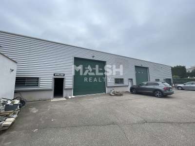Bâtiment récent 645m² à louer à Taluyers