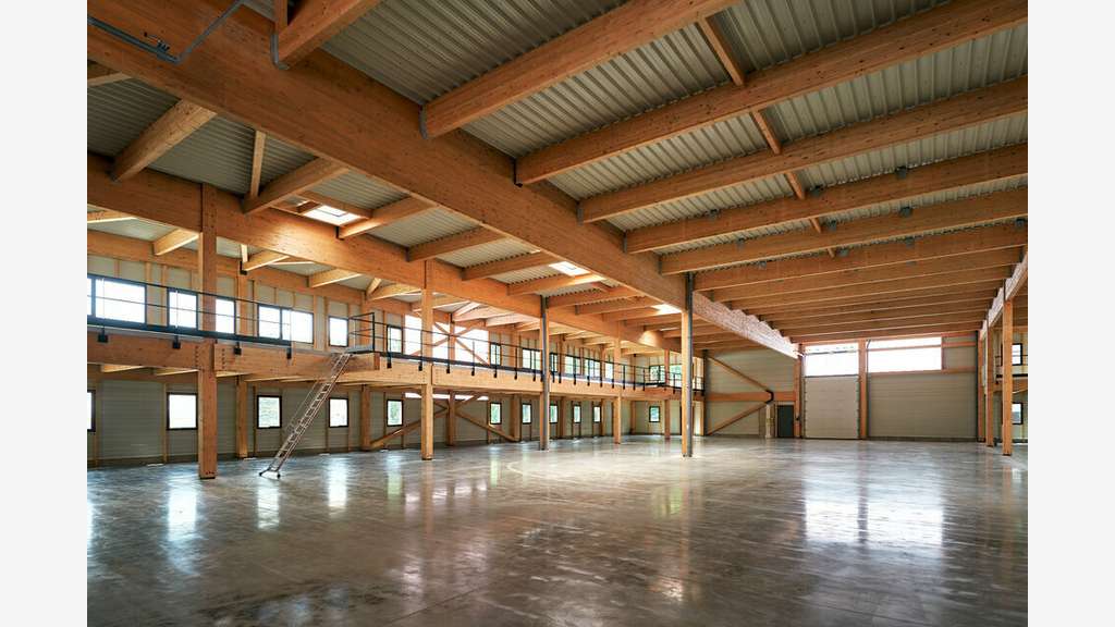 Locaux d'activités neufs à louer à Tarare