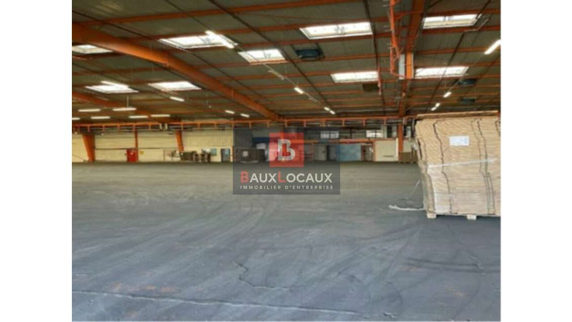 Location entrepôt 2297m² ZI du Roubian à Tarascon