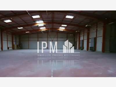 A louer local d'activités 2789m² en ZI à Tarascon