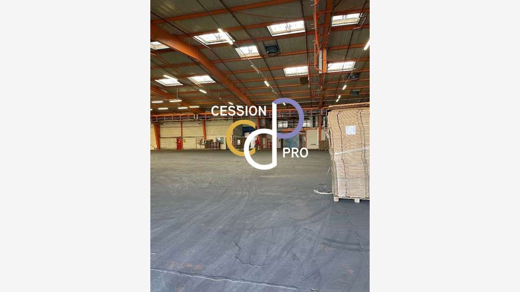 Local d'activité ou stockage 3380m² à Tarascon