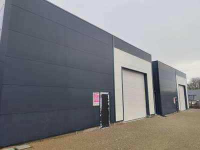 Location Locaux d'activités - Entrepôts à Tatinghem