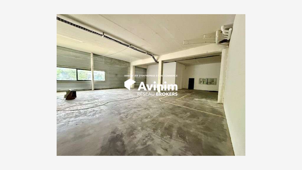 A louer entrepôt 920m² à Taverny rue Pecqueur