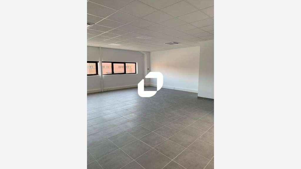A louer Local d'activité 177m² Taverny
