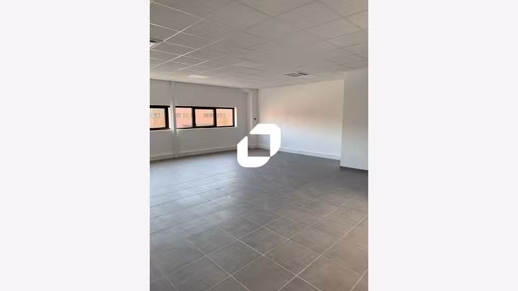 A louer Local d'activité 177m² Taverny