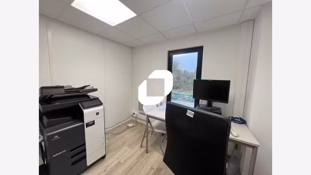 BATIMENT INDEPENDANT - RARE SUR LE SECTEUR