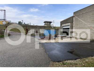 Location Locaux d'activités - Entrepôts à Ternay