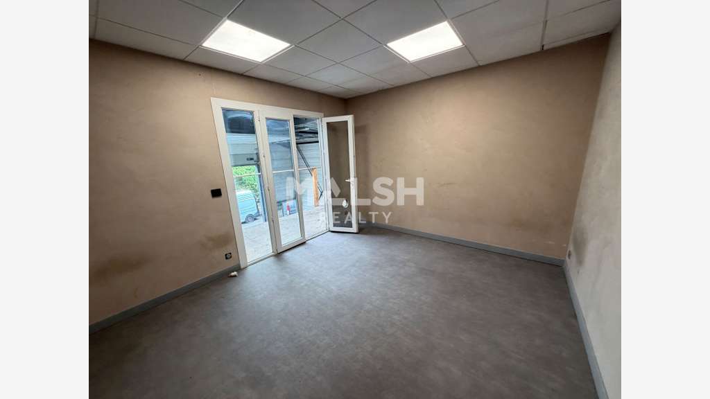A louer local d'activités de 150m² en ZAC à Ternay