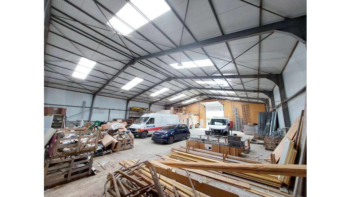 A louer local d’activité 486m² à Vannes Est