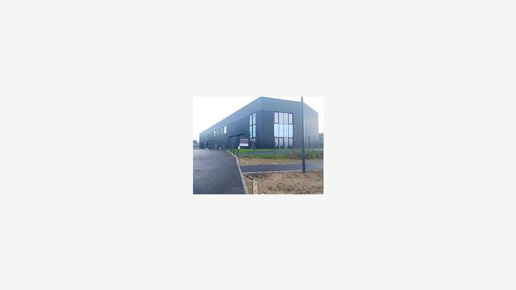 A louer local d'activité de 210m² à Vannes Est