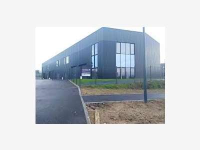 A louer local d'activité de 210m² à Vannes Est