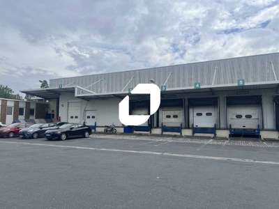 Location Locaux d'activités - Entrepôts à Thiais