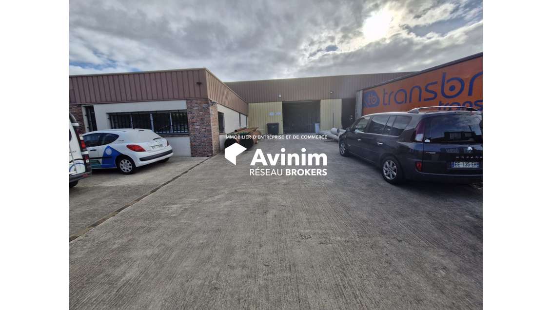A louer local activité 700m² à Thorigny-sur-Marne