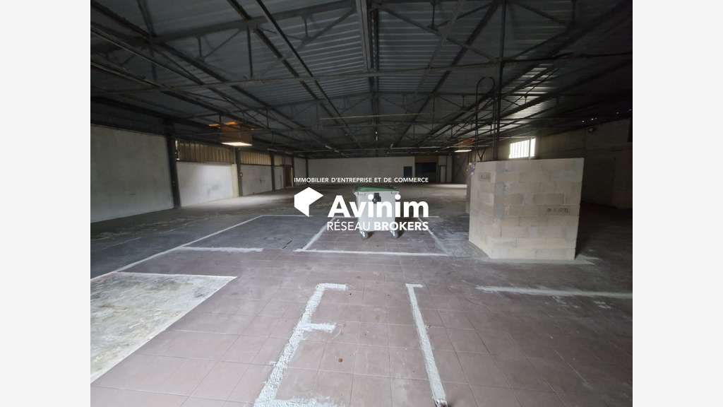 A louer bâtiment 1146m² Thorigny-sur-Marne A104/A4
