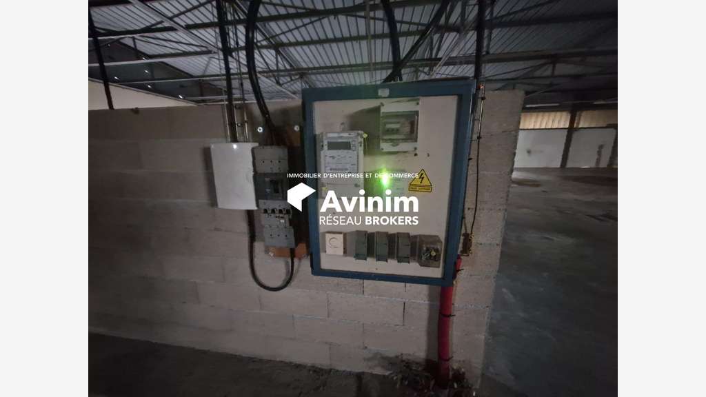 A louer bâtiment 1146m² Thorigny-sur-Marne A104/A4
