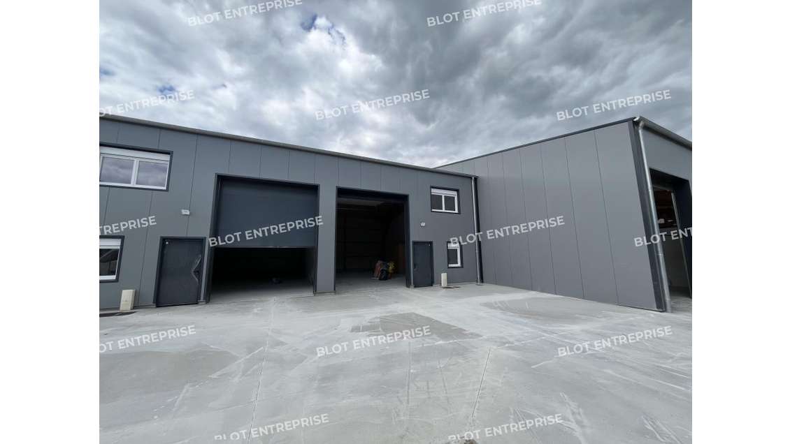 A louer locaux d'activités 175m² Thouaré-sur-Loire