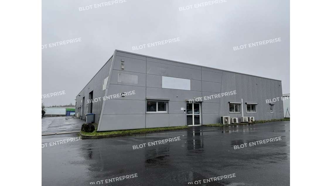 A louer locaux d'activités 456m² Thouaré-sur-Loire