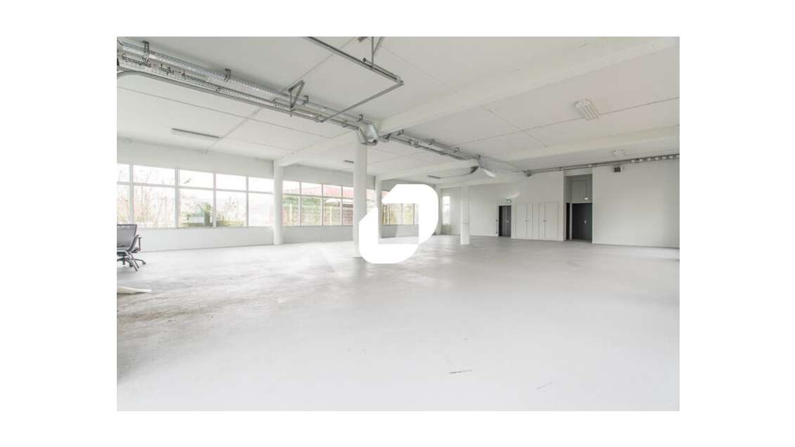 A louer Local d'activité 559m² Tigery
