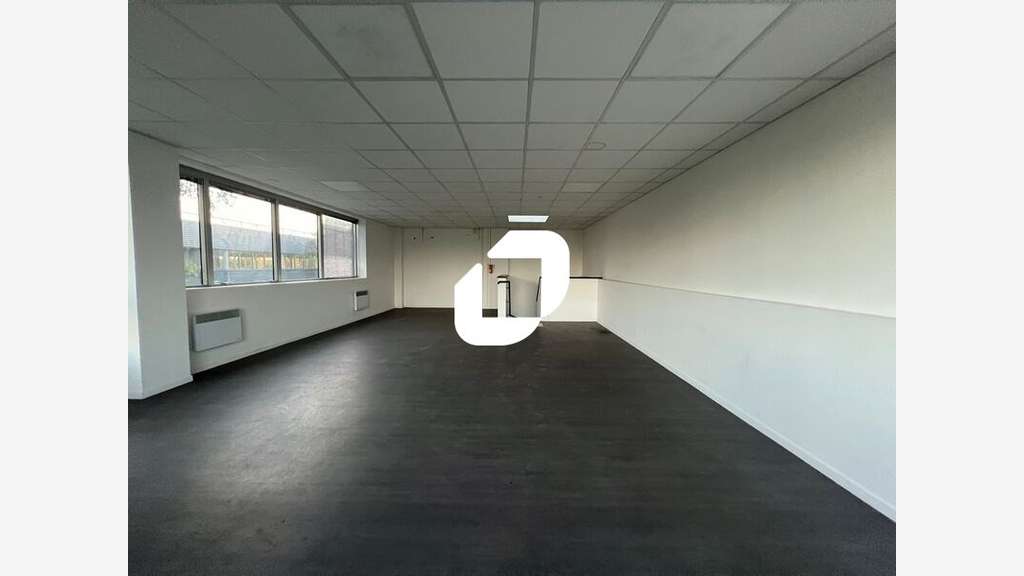 A louer Local d'activité 2406m² Tigery