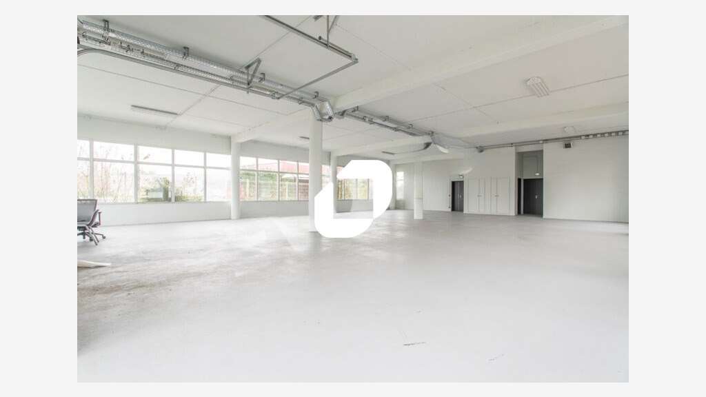 A louer Local d'activité 559m² Tigery