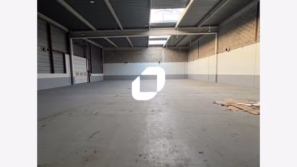 A louer Local d'activité 2406m² Tigery