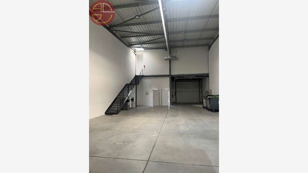 À louer entrepôt 592m² à Toulouse Zone Thibaud