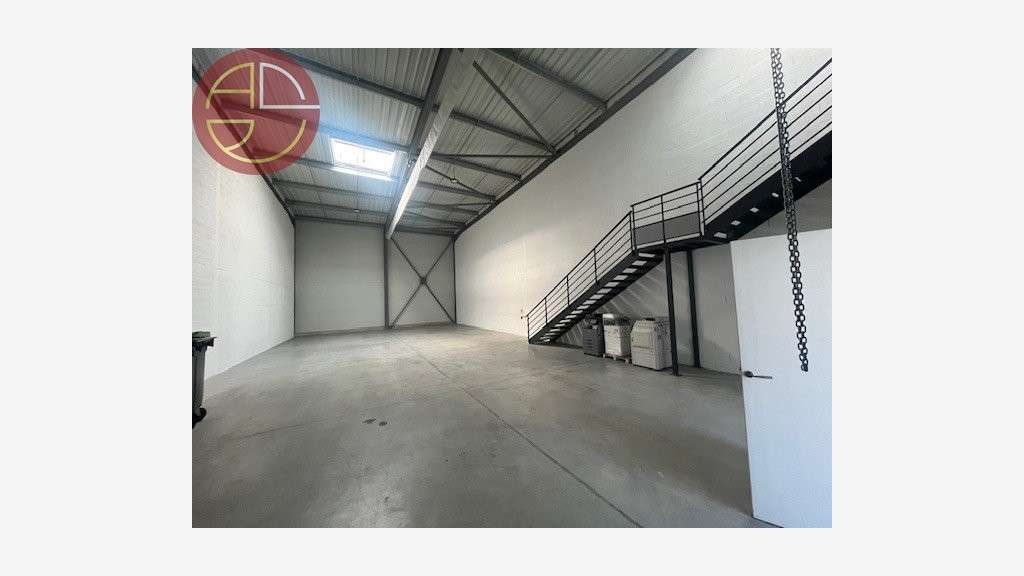 À louer entrepôt 592m² à Toulouse Zone Thibaud